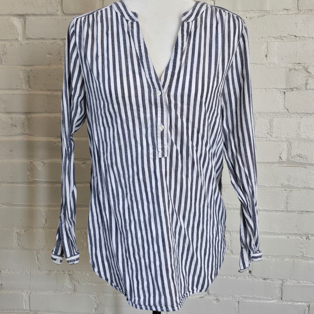 Old Navy Coastal Grandmother Blue White Striped Split Neck Blouse Medium Top